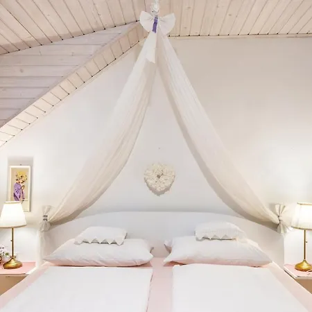 Ladka Апартаменты *