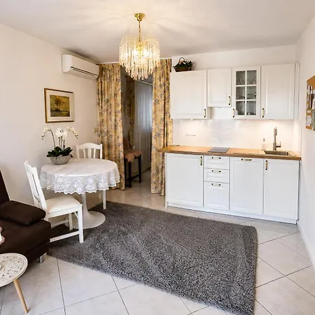 Apartment Ladka